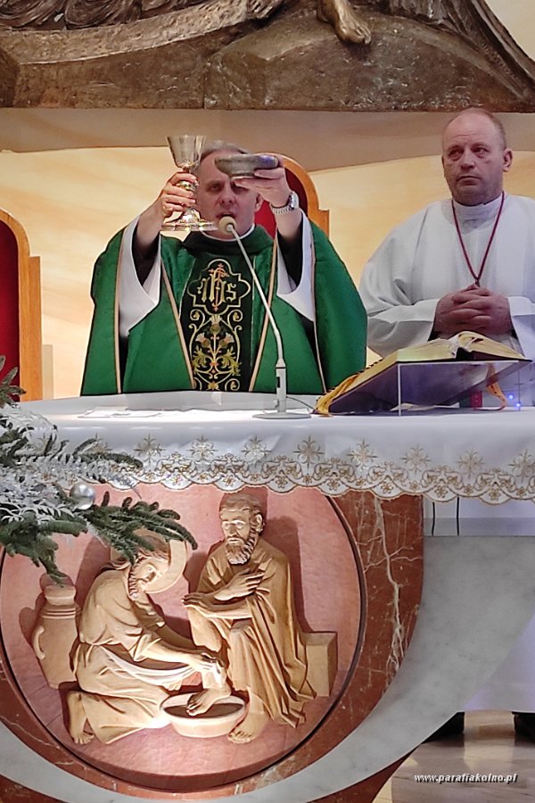 135 Niedziela - Eucharystia.jpg